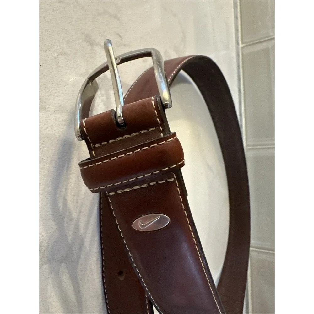 Nike Golf Men's Brown Leather Belt Size 40‎